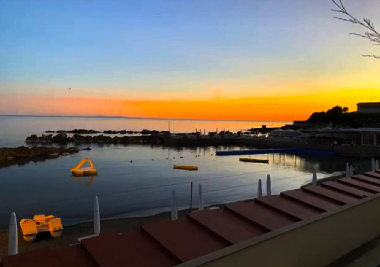 Villino La Fresia Villa Castiglioncello Exteriör bild